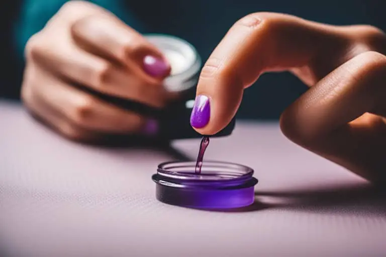 picture of a person applying lavender oil to a wound